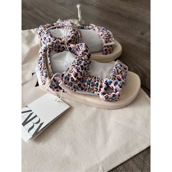 Zara ANIMAL PRINT SANDAL size 8 - Picture 2 of 4